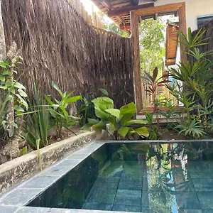 Flor De Biriba Hotel